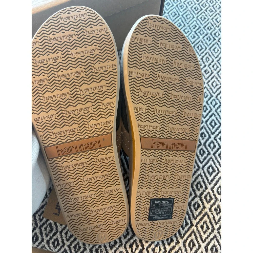 Hari Mari Fields Mens Stone Tan Nubuck Leather Flip Flop Sandals 11 1031-223-11